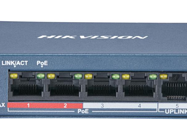 DS-3E0105P-E/M(B)  HIKVISION  4 Port Fast Eth ....